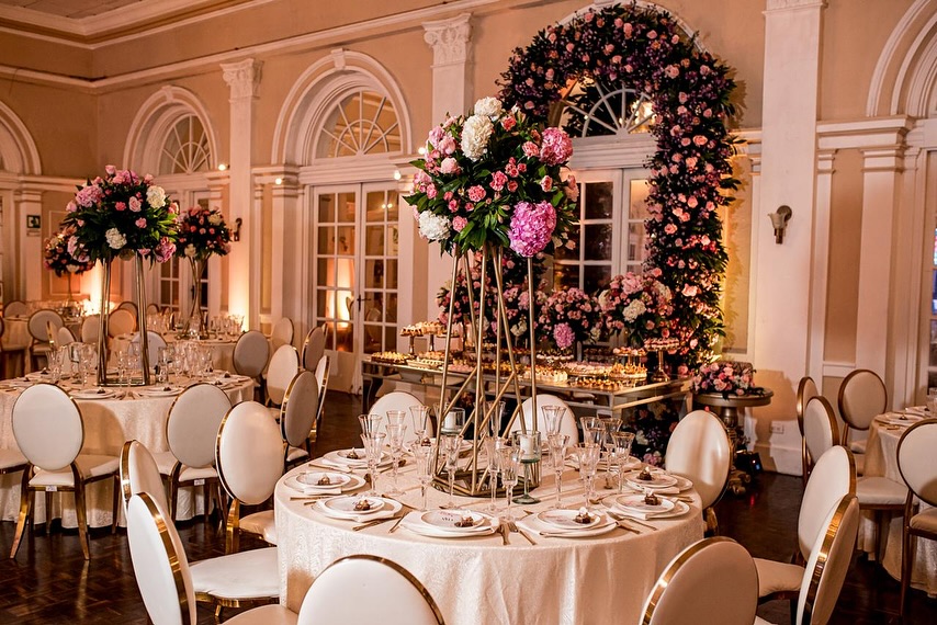 Inspiración de salón en una celebración de quinceañero.