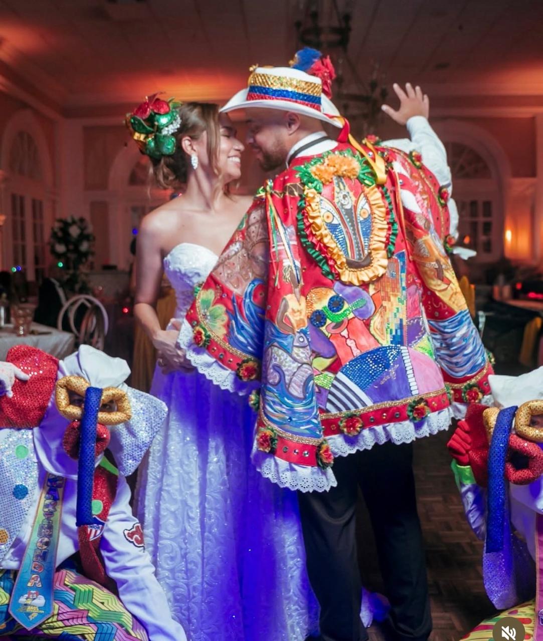 Pareja currambera en una celebración de boda.